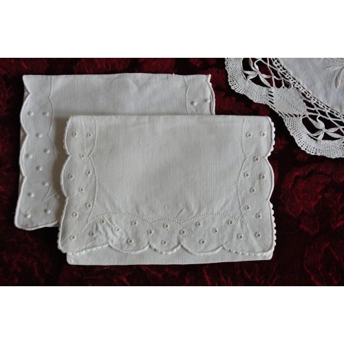 White Linen Embroidered Napkin Pouch